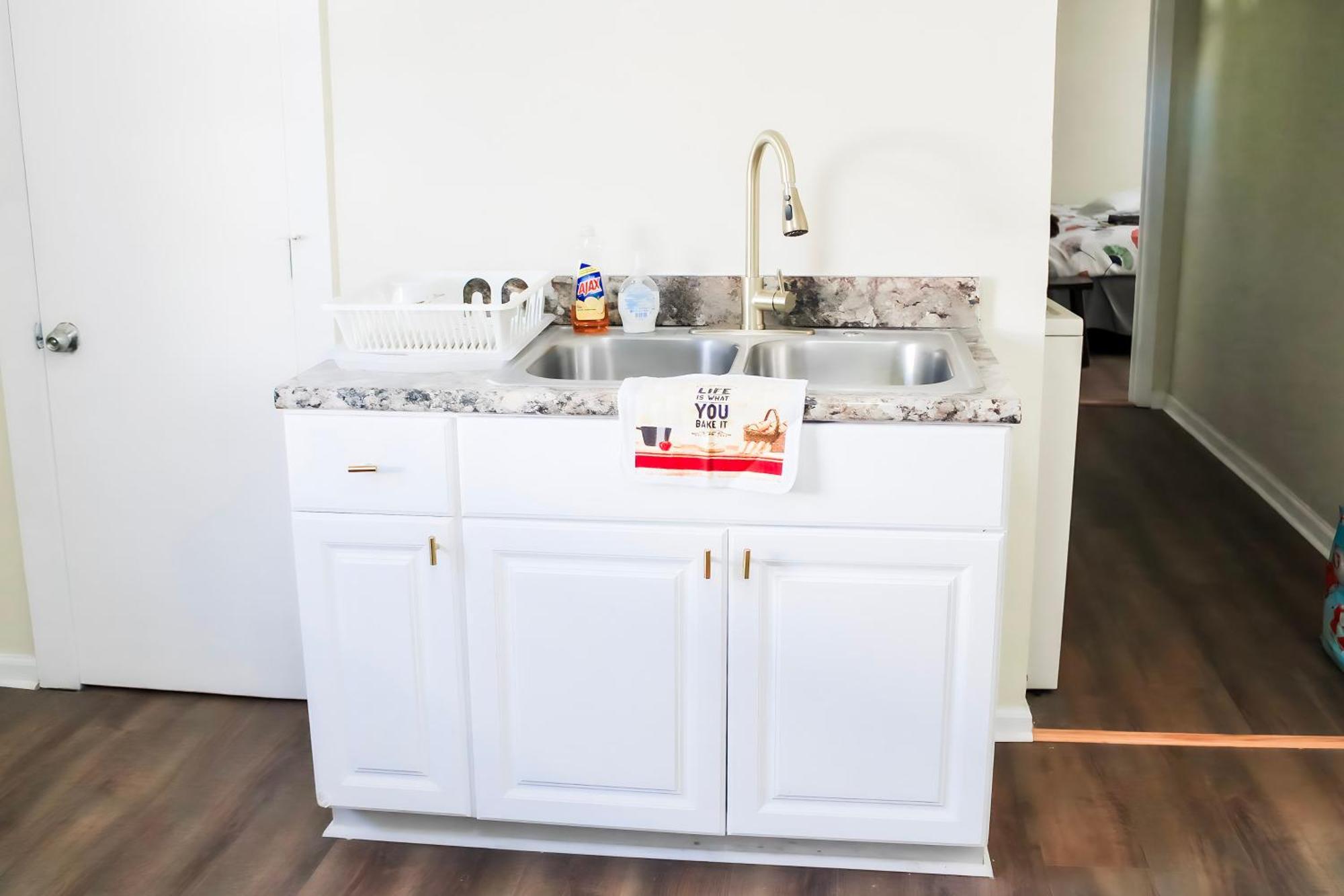 Cozy Retreat Near Downtown Indianapolis- Private Bedroom Homestay