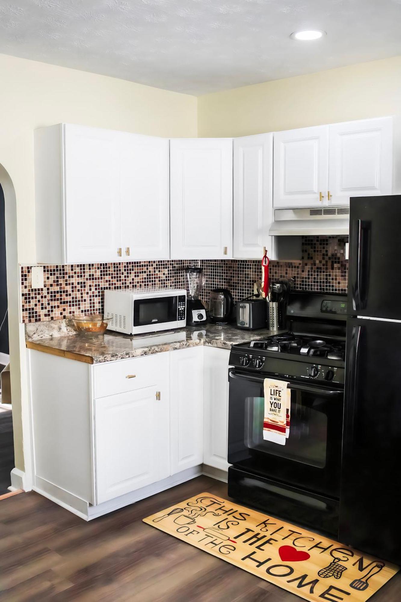 Homestay Cozy Retreat Near Downtown Indianapolis- Private Bedroom *