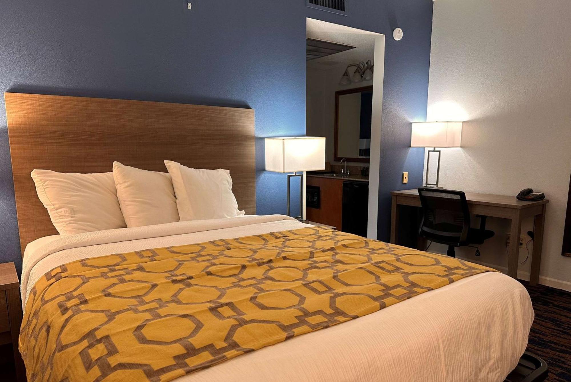 Baymont By Wyndham Northwest Indianapolis