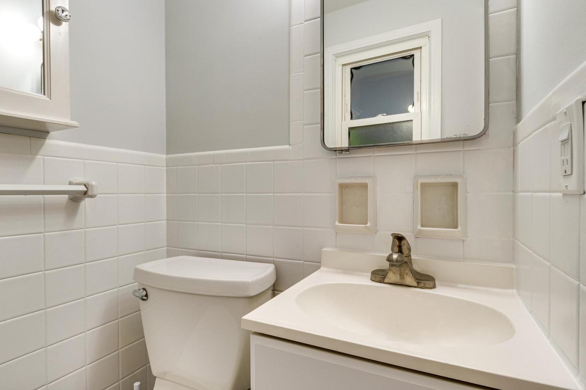 Tree-lined About 10 Mi To Downtown! Holiday home Indianapolis