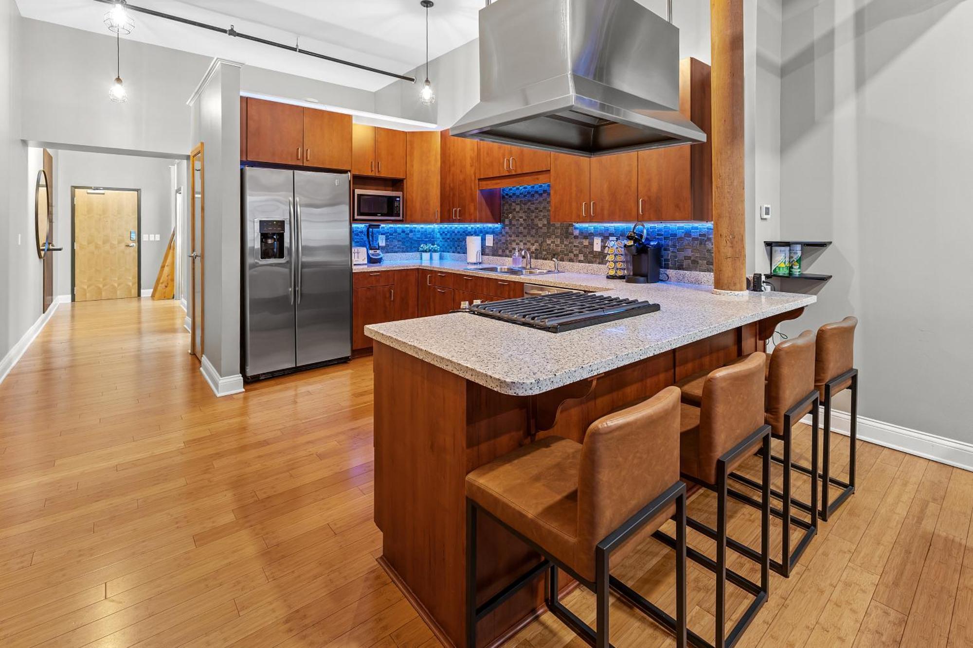 Georgia Street 4 Bedroom Downtown!! Apartment Indianapolis