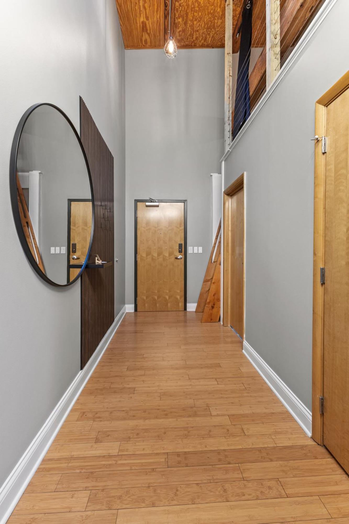 Apartment Georgia Street 4 Bedroom Downtown!! *