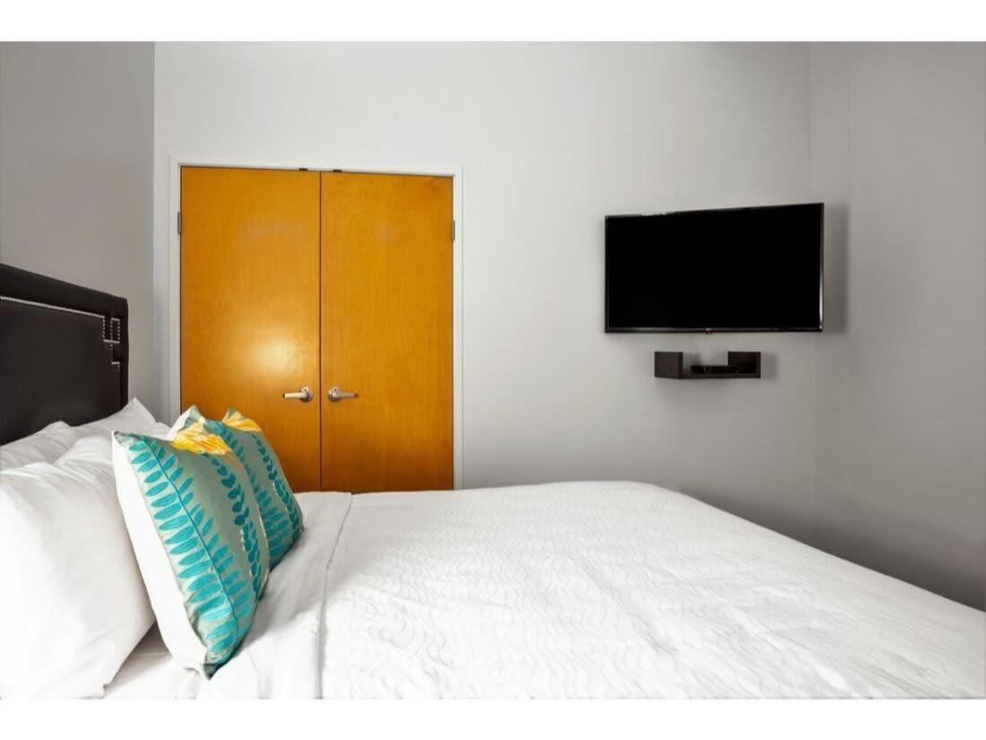 2br 2ba Cozysuites In The Heart Of *