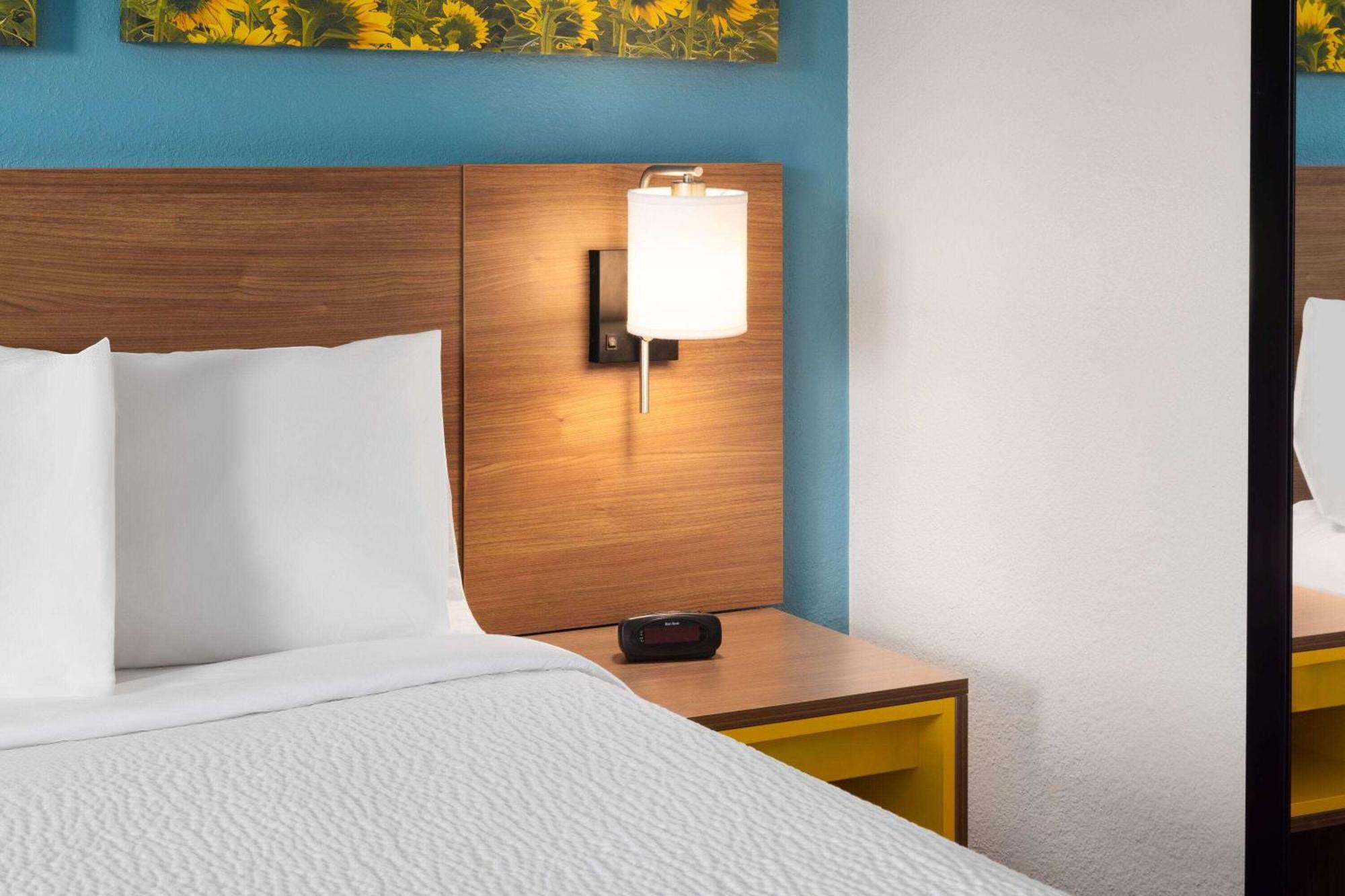 Hotel Day's & By Wyndham Airport East Indianapolis