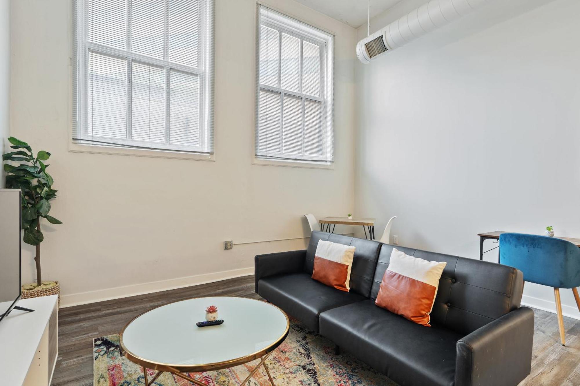 Cozysuites - 1br With Direct Skybridge Access #3 Apartment *