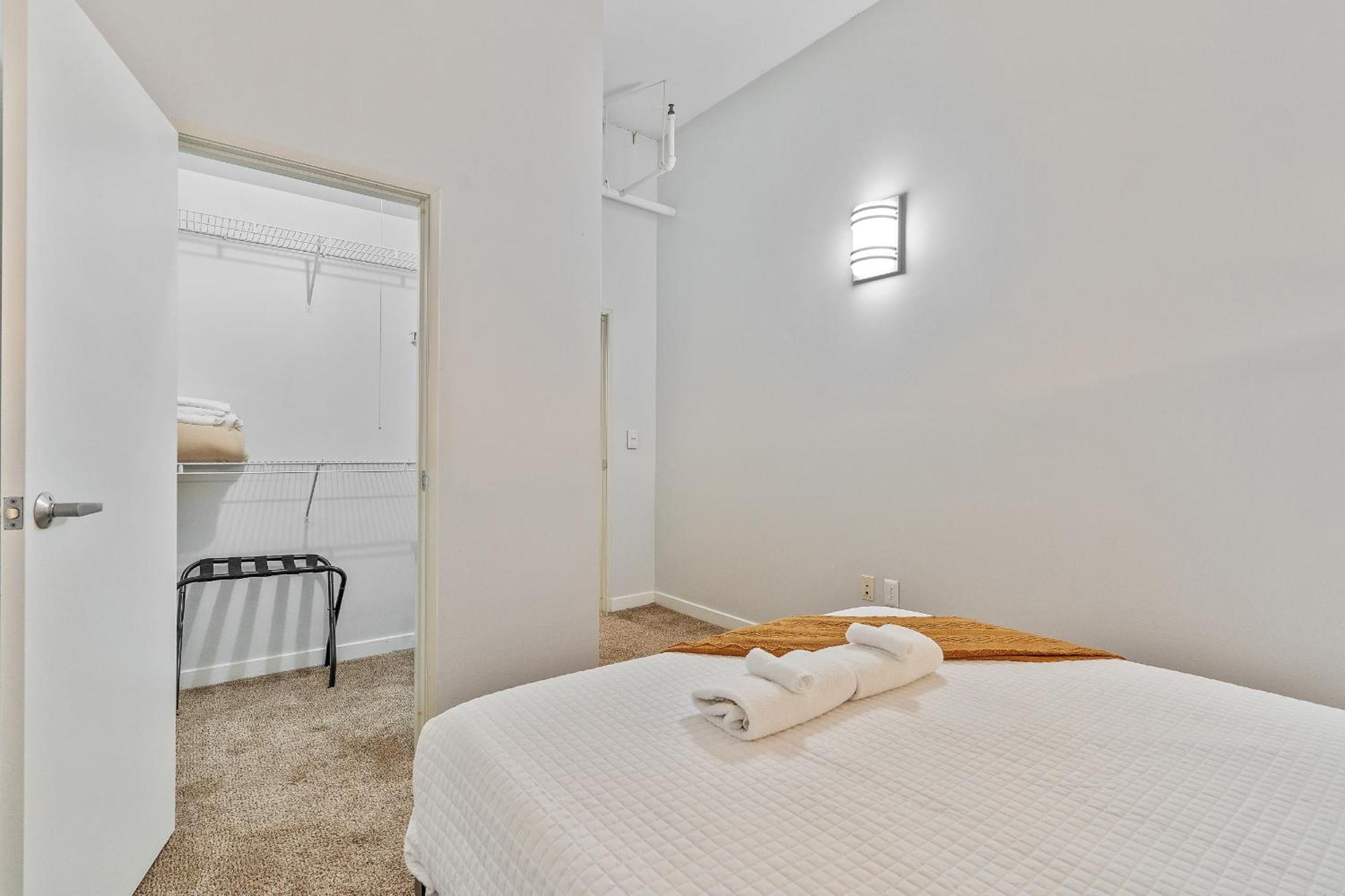 Cozysuites - 1br With Direct Skybridge Access #3 Indianapolis