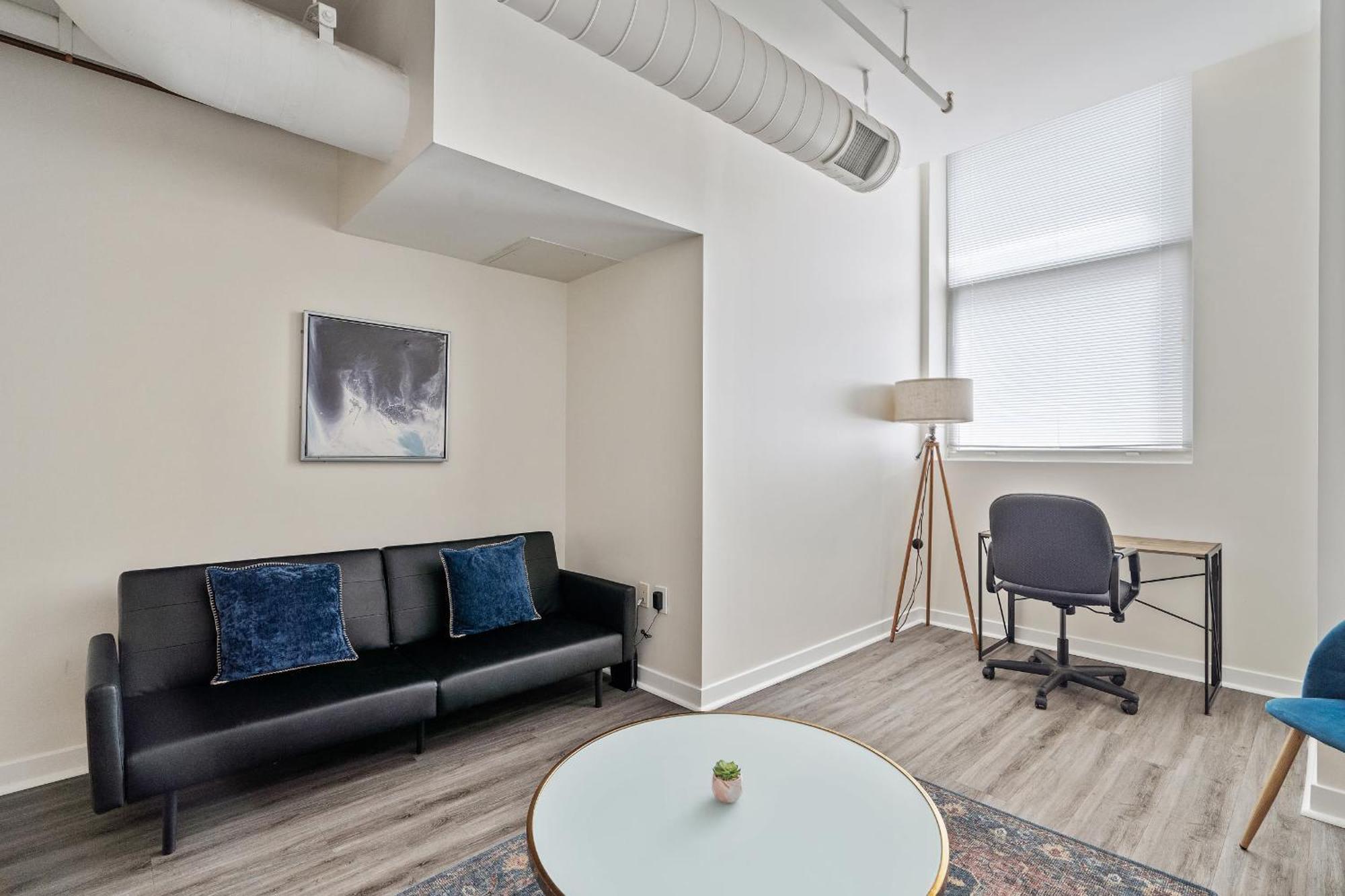 1br Cozysuites With Direct Skybridge Access #5 * Indianapolis