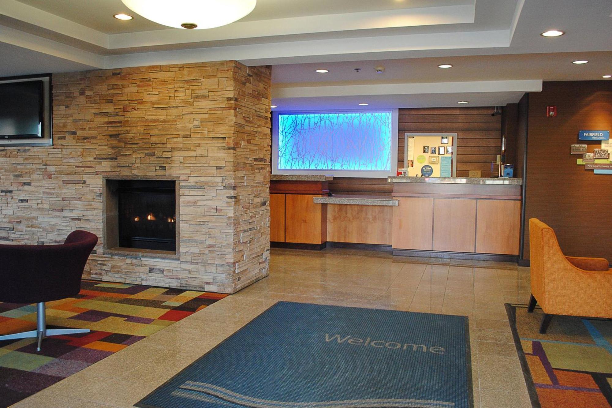 Hotel Fairfield & East 3*
