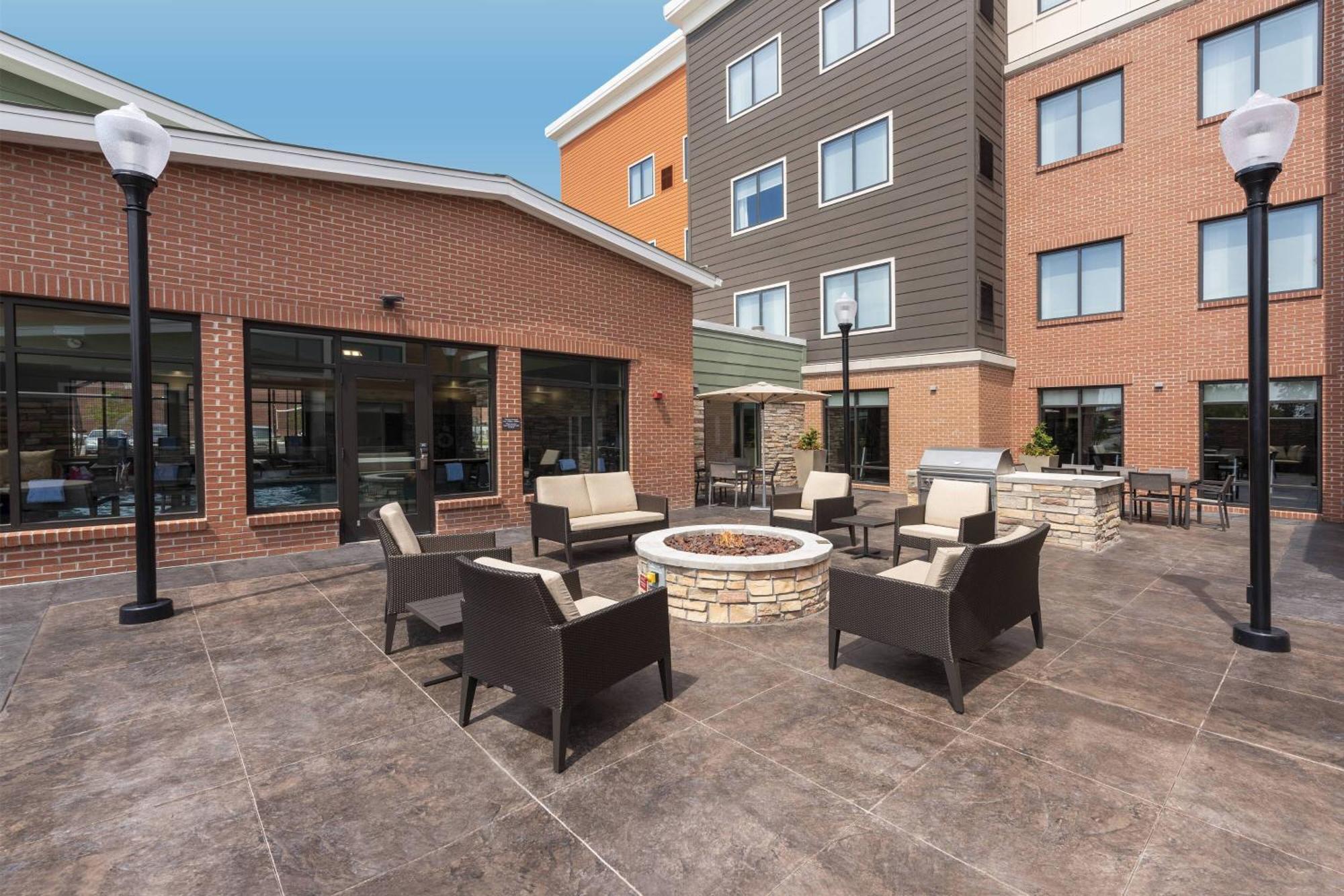 By Marriott South/greenwood 3* Indianapolis