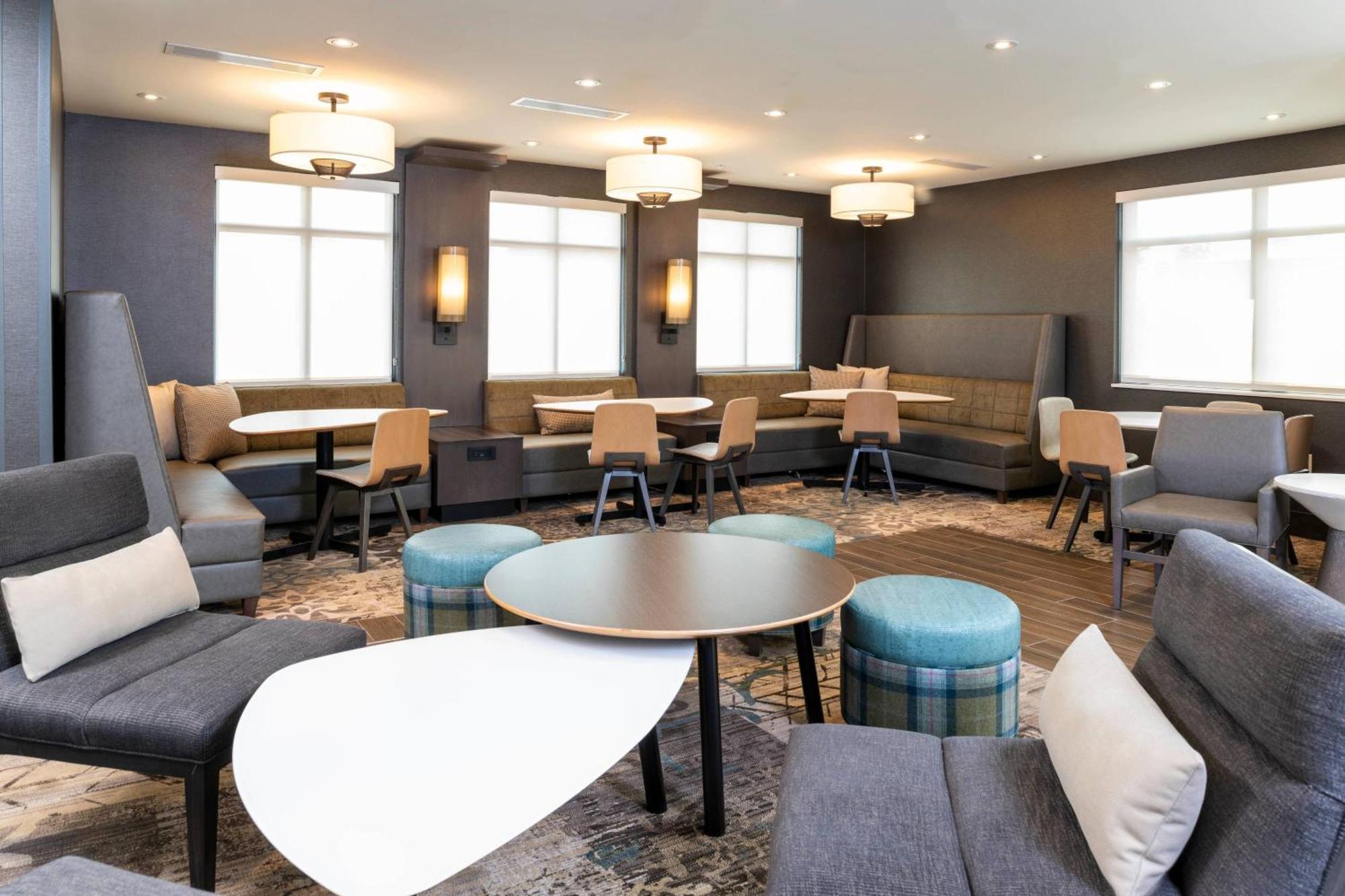By Marriott South/greenwood Indianapolis