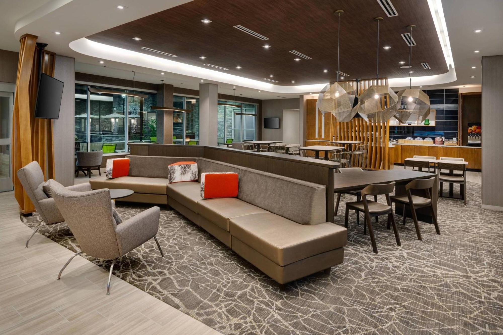Hotel Springhill By Marriott Keystone Indianapolis