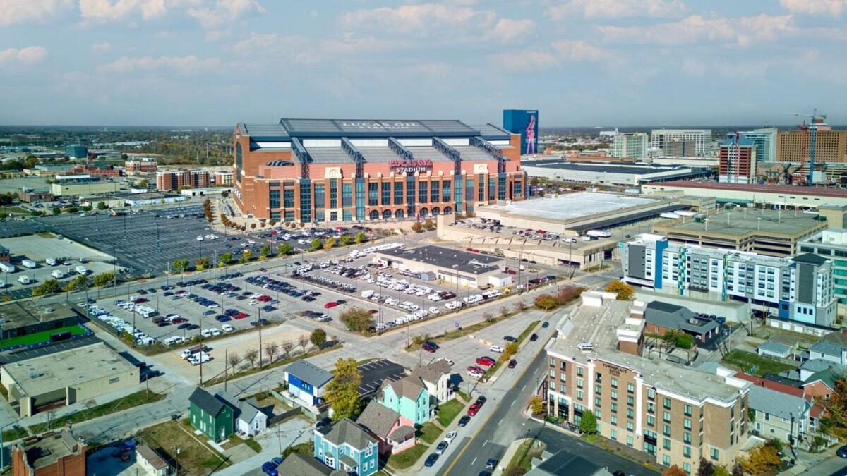 Indy Stadium 711 L *