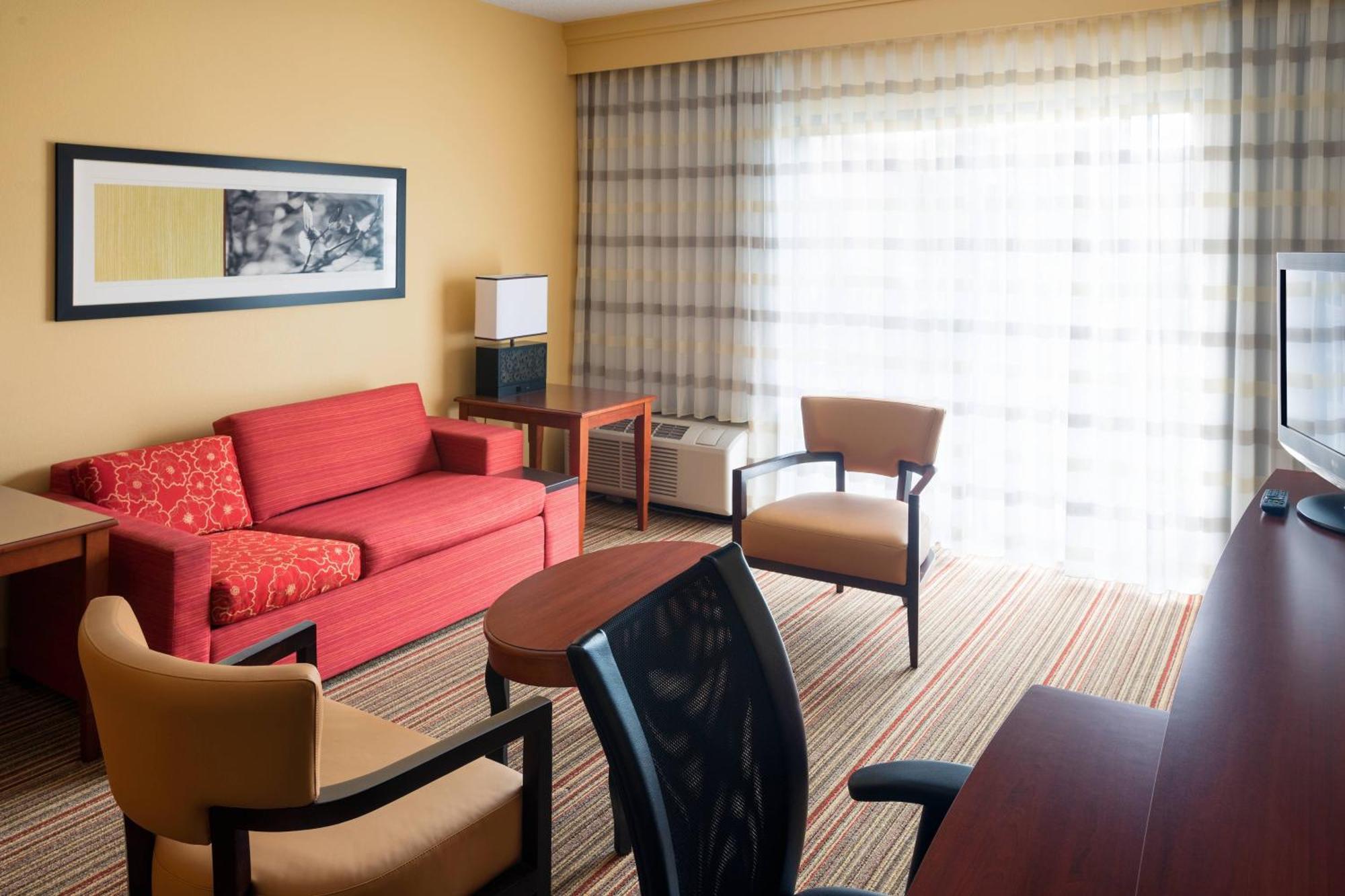 Hotel Courtyard By Marriott Airport Indianapolis