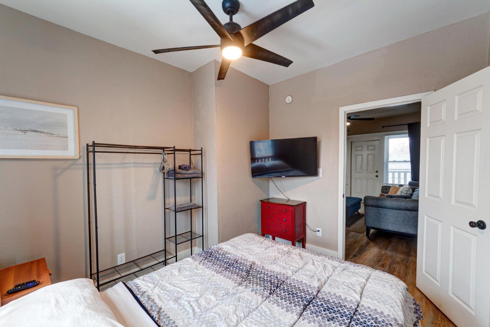 Prime 2br Gem, Near Convention Hub! Apartment Indianapolis
