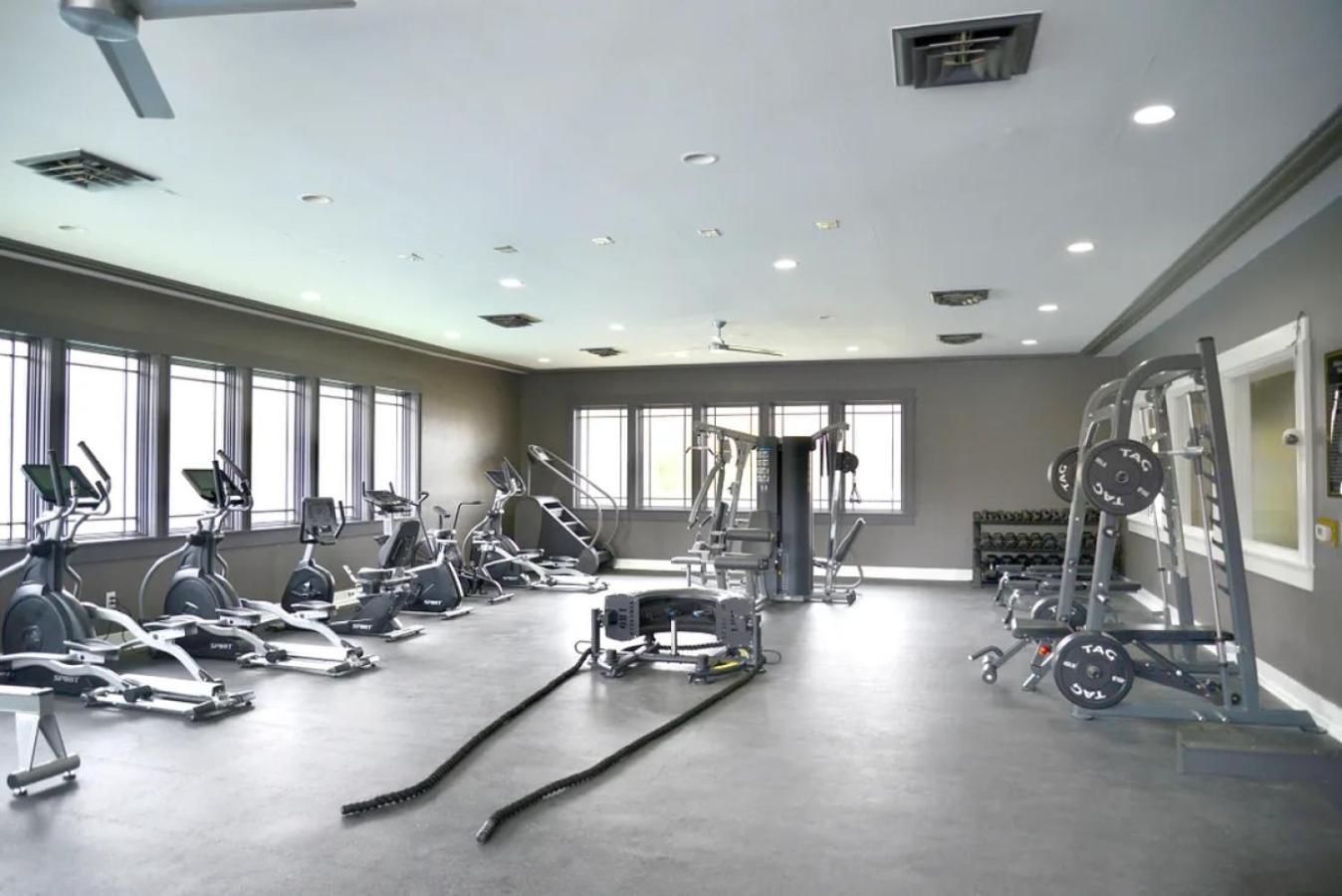 Landing At Riverbend - 1 Bedroom In Castleton Indianapolis