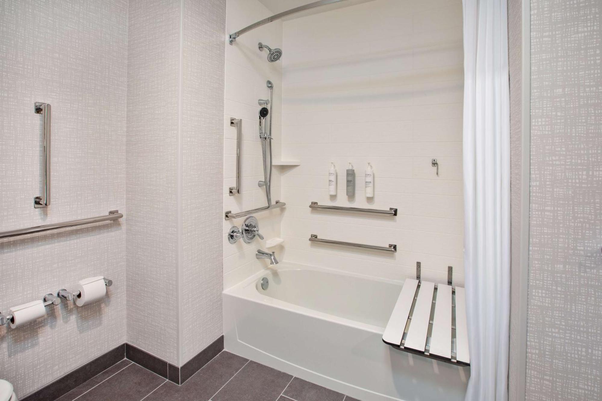 Hampton & By Hilton South Greenwood Indianapolis