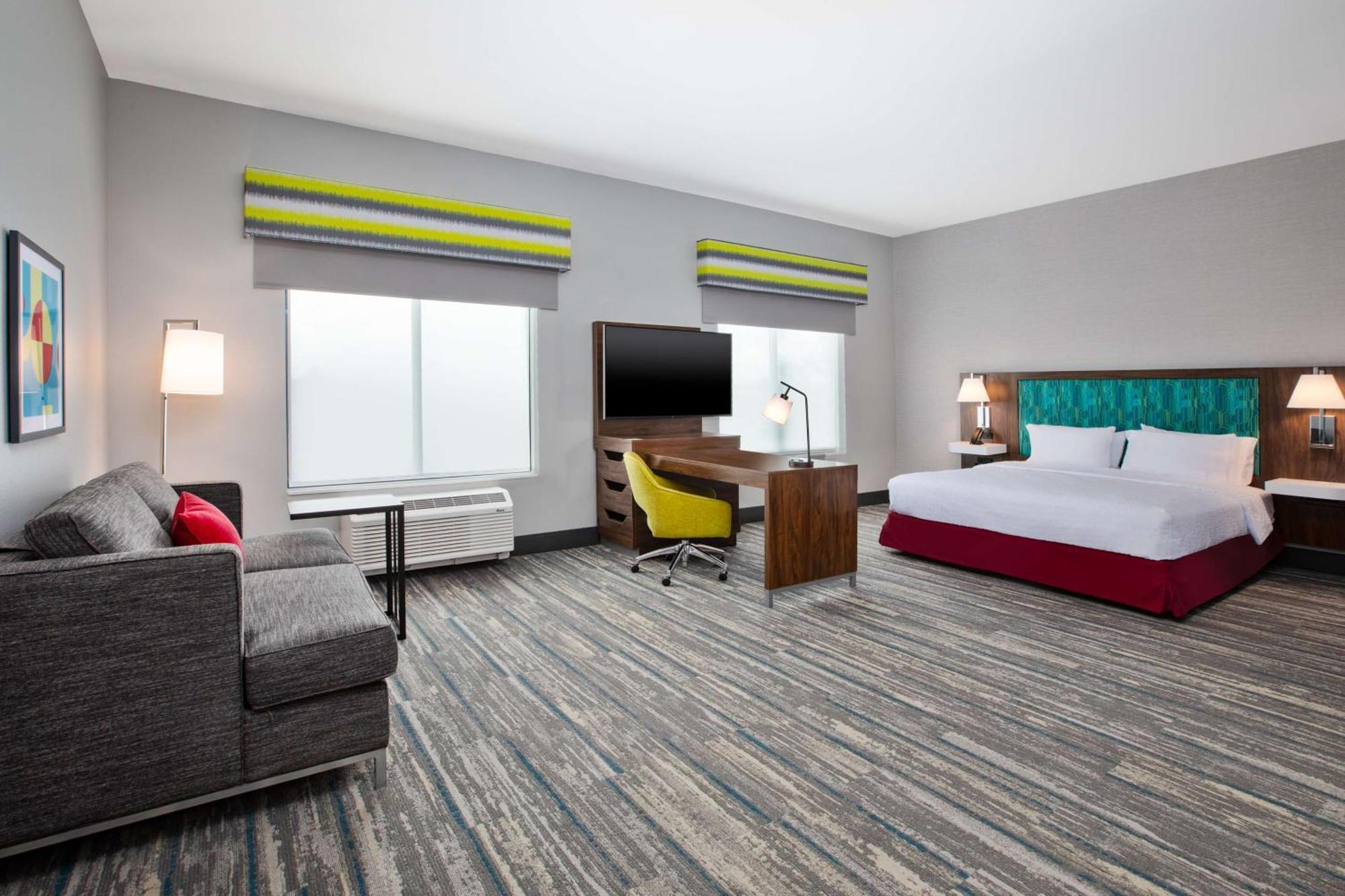 Hampton & By Hilton South Greenwood Hotel