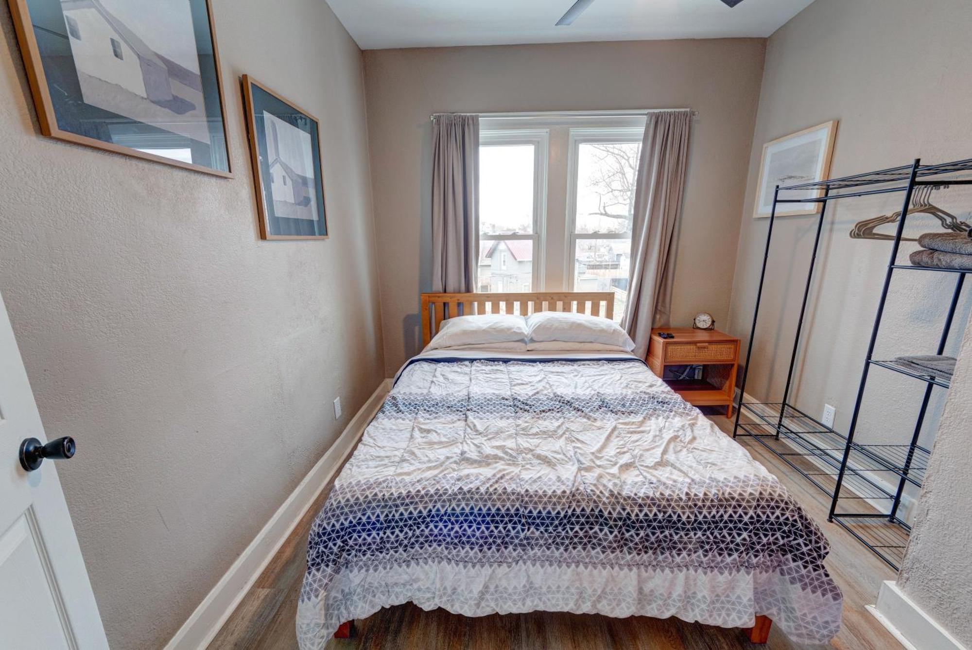 Apartment Prime 2br Gem, Near Convention Hub! Indianapolis