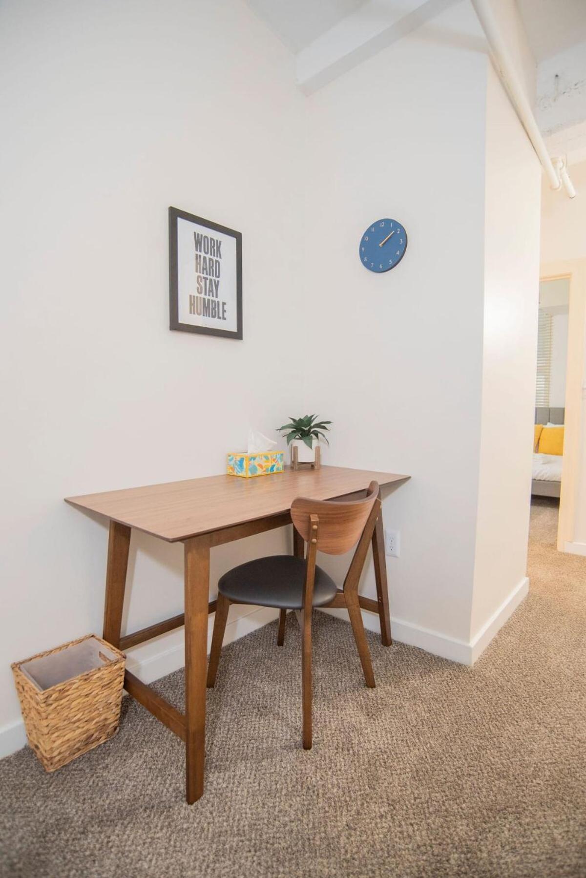 5br Cozysuites The Block With Pool Table Arcade *