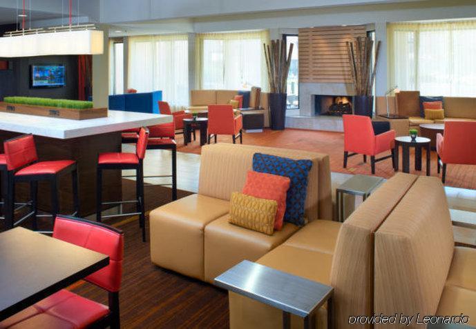 Courtyard By Marriott Airport 3*