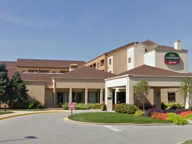 Courtyard By Marriott Airport Indianapolis