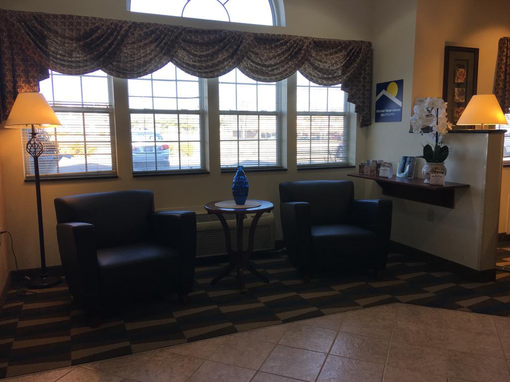 Hotel Microtel & By Wyndham Airport