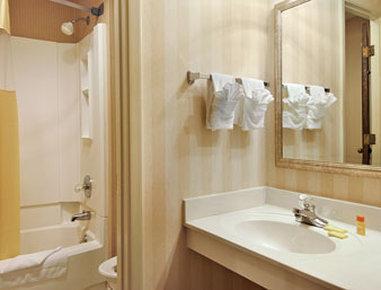 Hotel Days & By Wyndham Northwest 2*