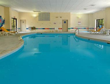 Days & By Wyndham Northwest Hotel Indianapolis