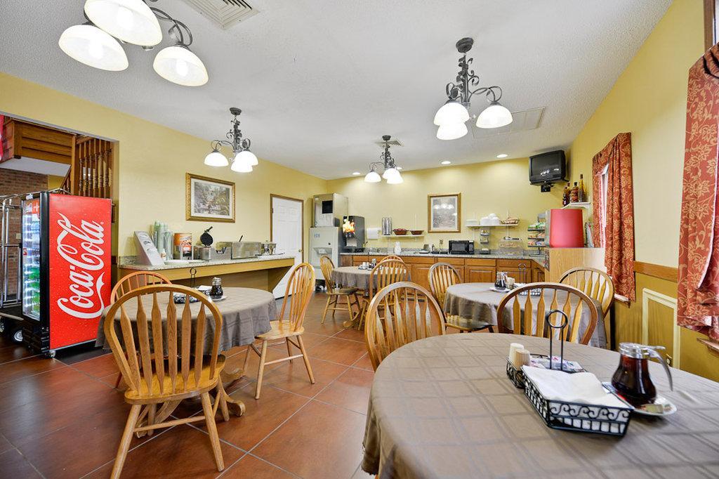 Hotel Baymont By Wyndham Northwest 3*