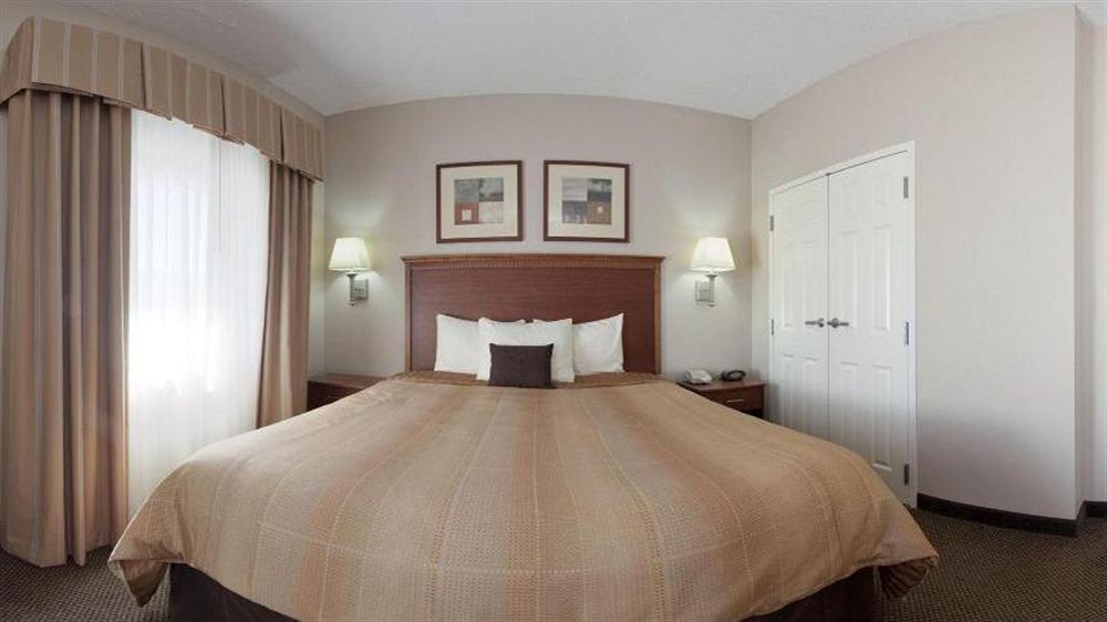Candlewood Downtown Medical District By Ihg Indianapolis