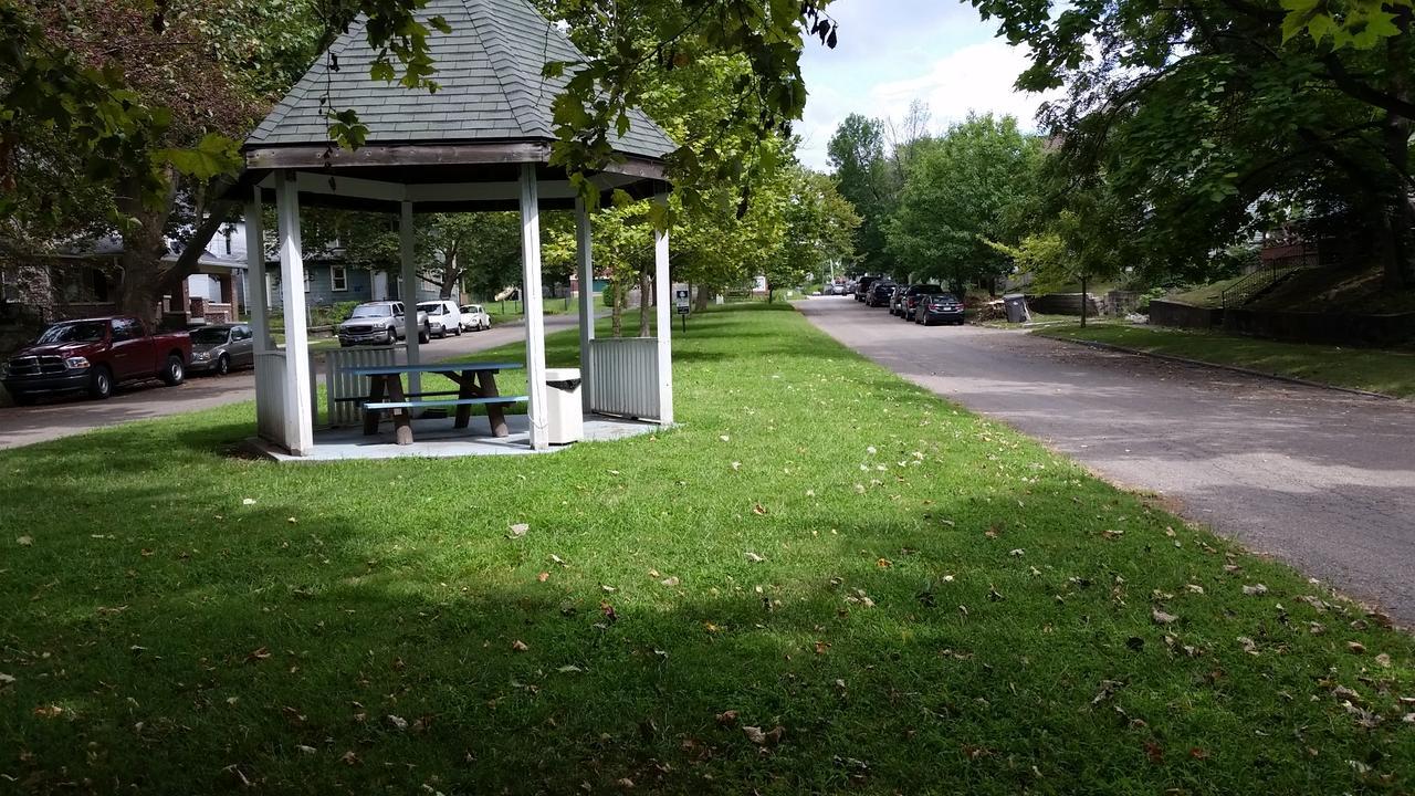 1551 Sturm Ave * Indianapolis