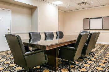 Clarion Hotel Indianapolis
