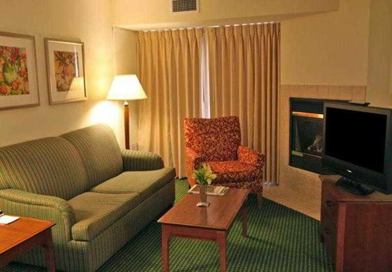 Hotel Northwest Indianapolis