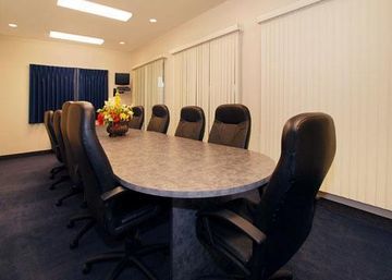 Baymont By Wyndham Northeast Hotel 2*