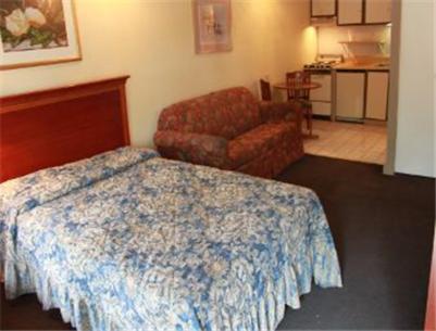Knights Hotel