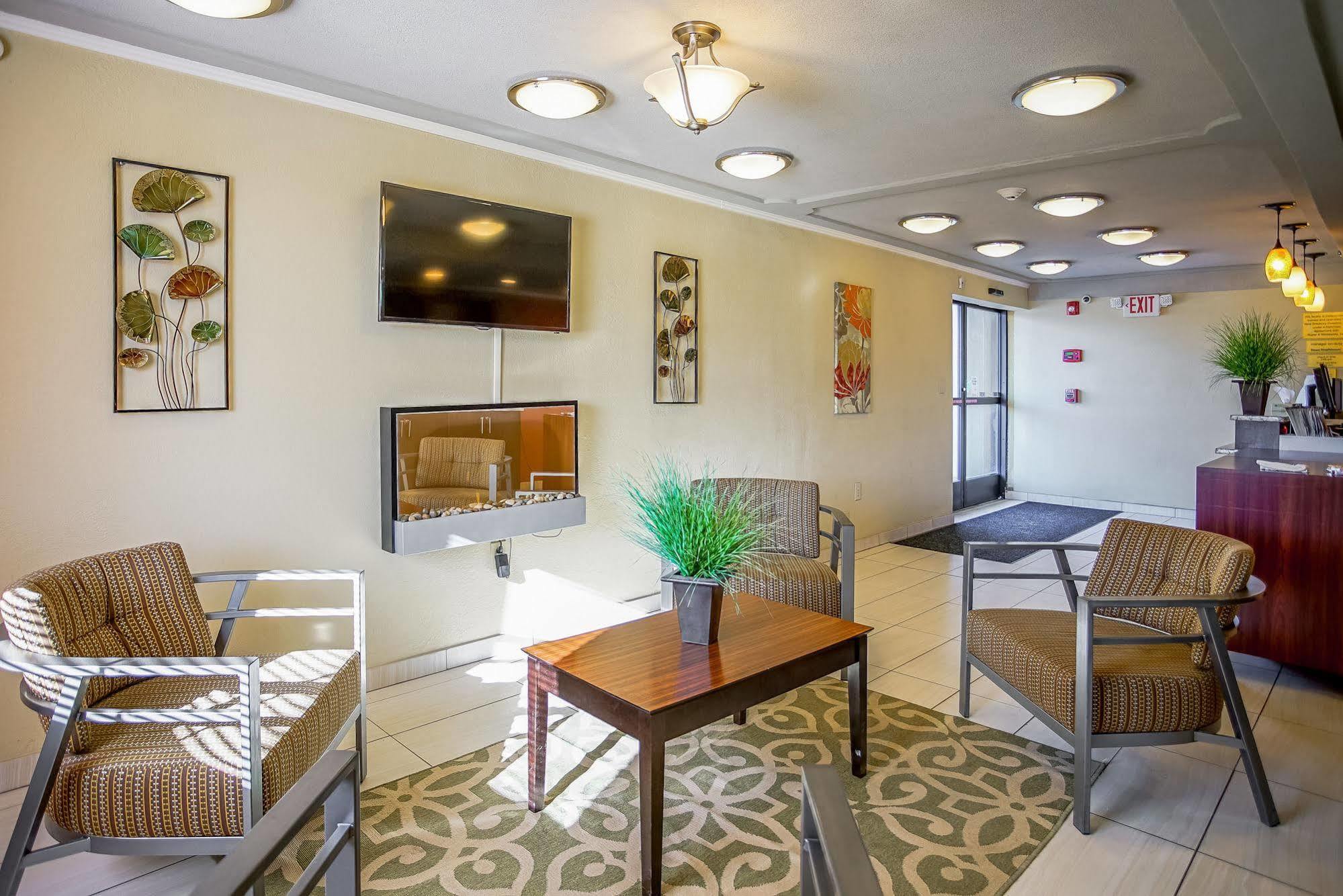 Hotel Day's & By Wyndham Airport East