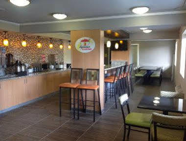 Hotel Day's & By Wyndham Airport East 2*