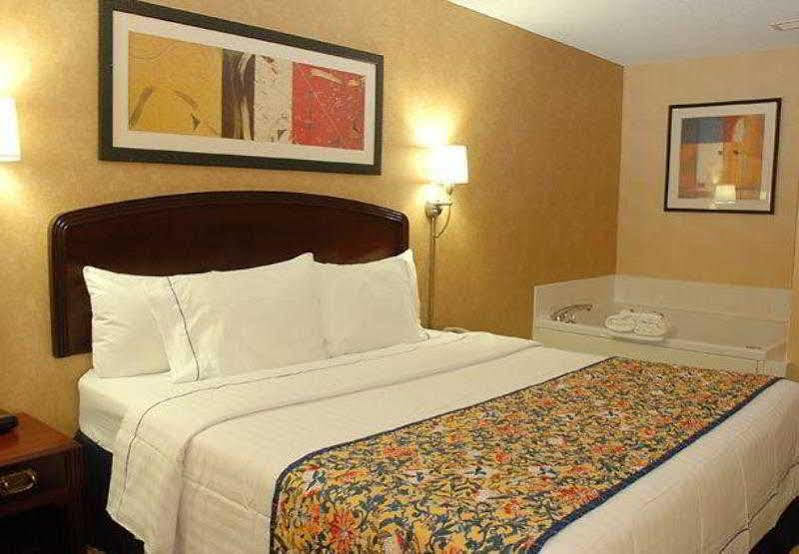 Courtyard Northwest 3*