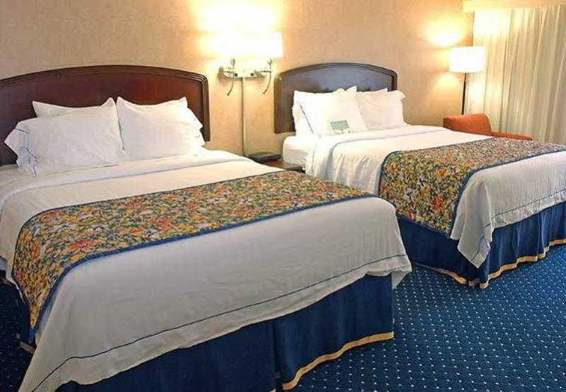 Hotel Courtyard Northwest 3*