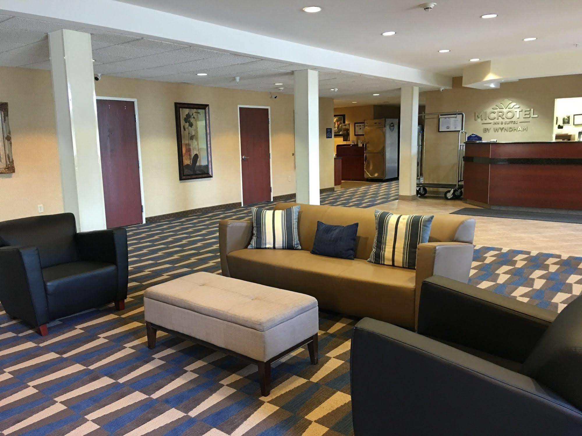 Microtel & By Wyndham Airport