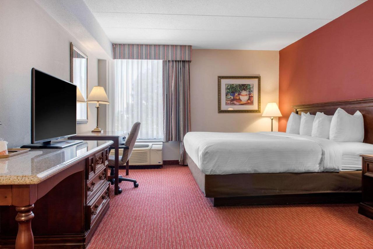 Clarion Hotel 3*