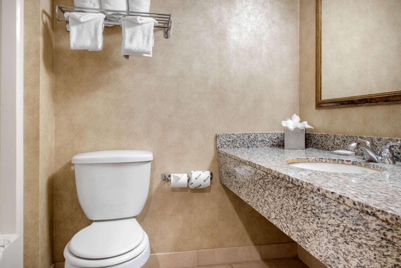 Clarion Hotel Indianapolis
